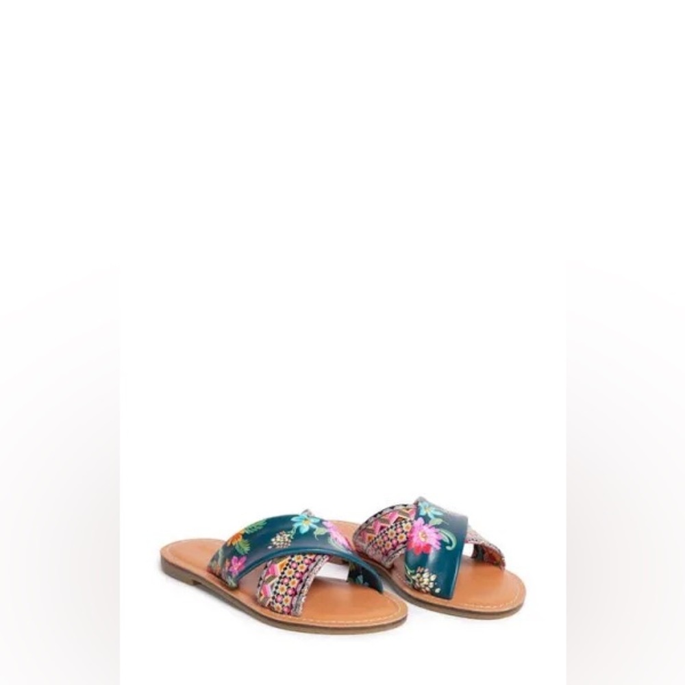 Johnny Was Sonoma Cross Sandal$182 MSRP - Picture 3 of 11